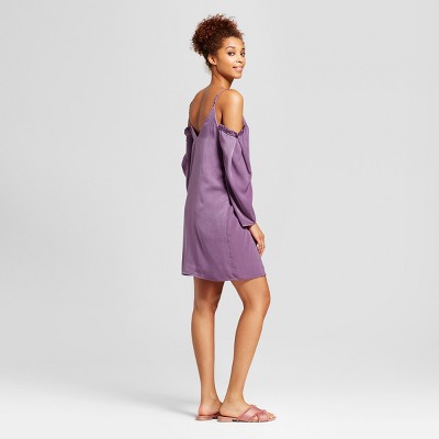 black outfit brown shoes