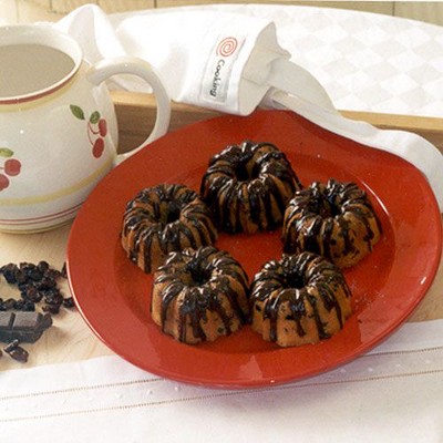 Miniature Bundt Pound Cakes