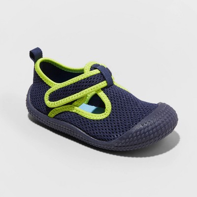 toddler boy nike water shoes