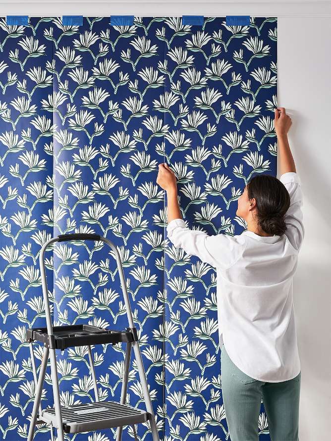 blue and white wallpaper for walls