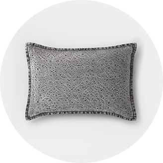 small accent pillows