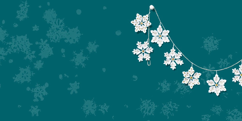 6ft Felt Snowflake Christmas Garland White/Gold - Wondershop™