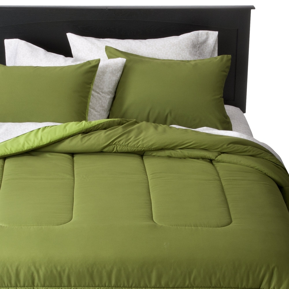 Room Essentials Reversible Solid Comforter   Green (Full/Queen)