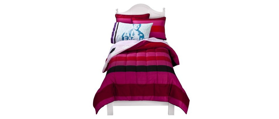 Target Mobile Site   Glee? Quinn Microfleece Comforter (Twin/Full)