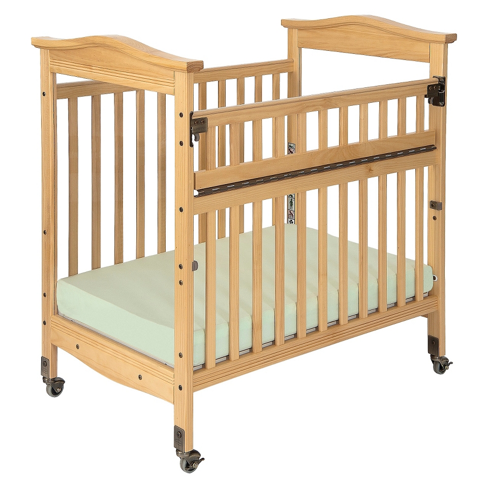 Biltmore SafeReach Compact Crib   Natural by Foundations