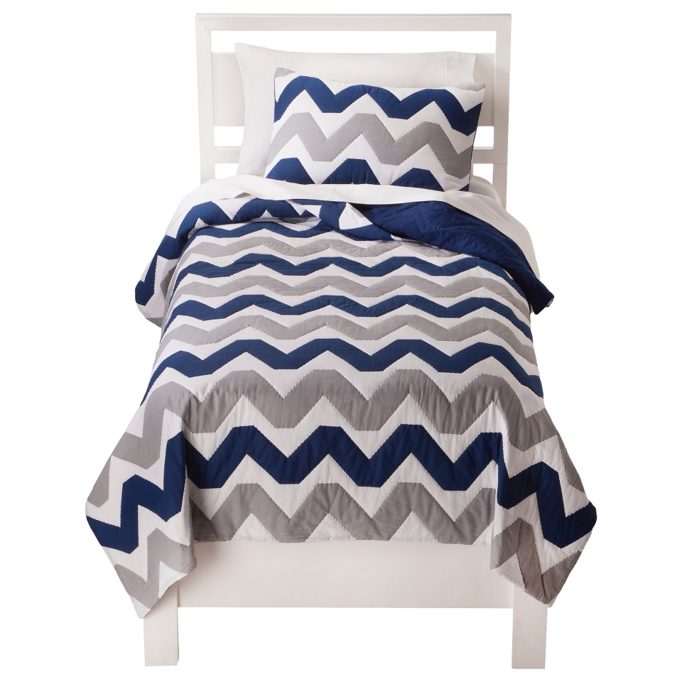 Circo Chevron Quilt Set   Navy Blue/Gray (Full/Queen)