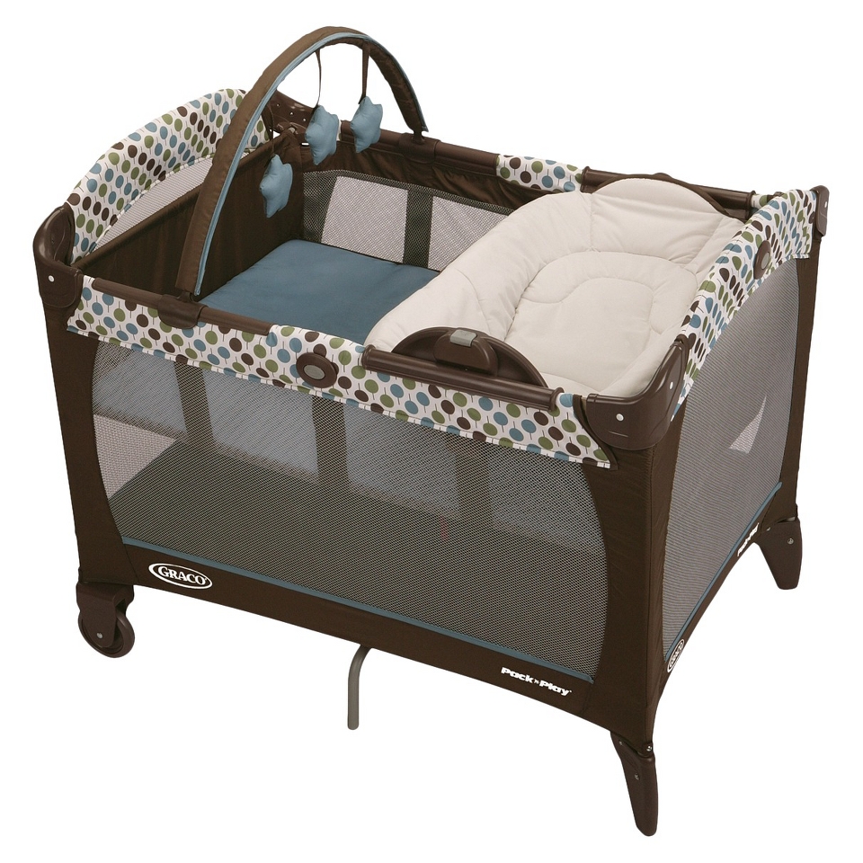 Graco Pack n Play Playard with Reversible Napper and Changer   Dakota