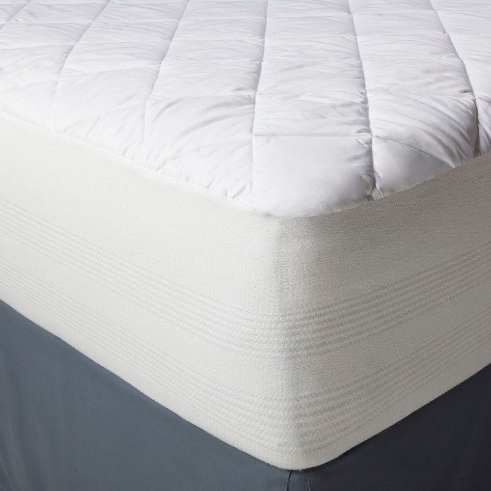 Waterproof Mattress Pad (Full) White - Threshold