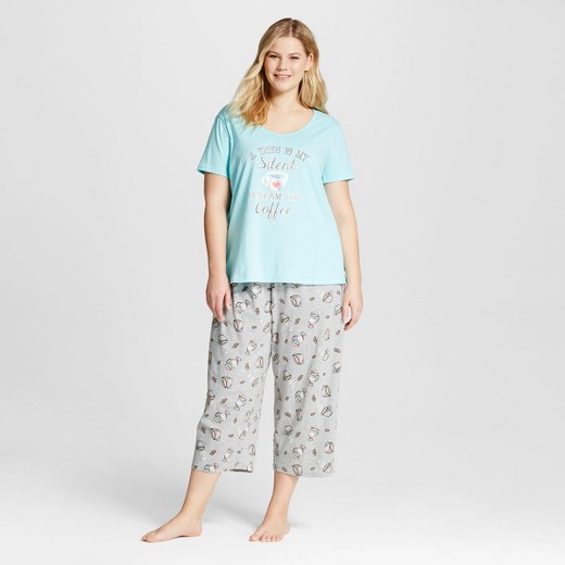 sR2 by sleep Riot® Women's Plus Size T-Shirt & Capri Pajamas Set ...