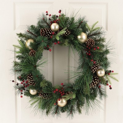 Artificial Wreath : Christmas Wreaths & Garlands : Target