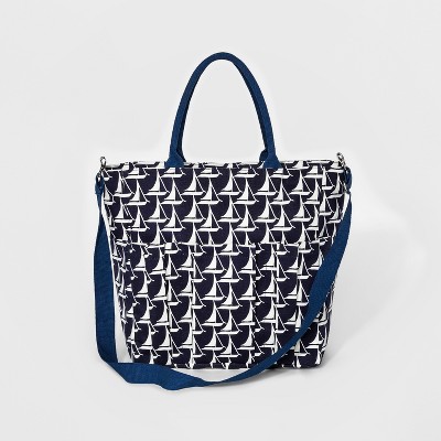 target mesh beach tote