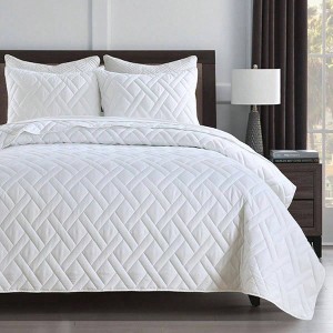 Queen Size White Quilt Set, Classic Diamond Stitched Pattern, Soft Microfiber Bedding with 2 Pillow Shams - 1 of 4