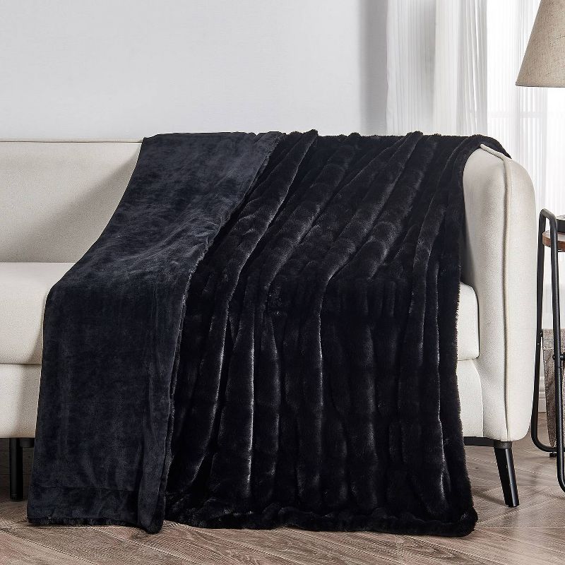 50"x60" Faux Fur Throw Blanket - Isla Jade, 4 of 8