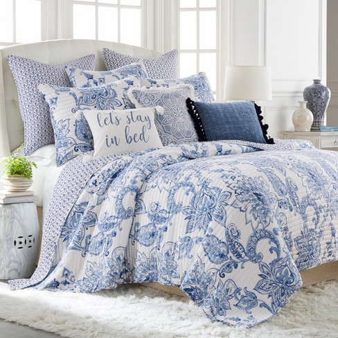 Bennett Floral Quilt Set - King Quilt And Two King Pillow Shams