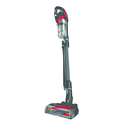 A Merry Mess - BLACK+DECKER Stick Vac Giveaway