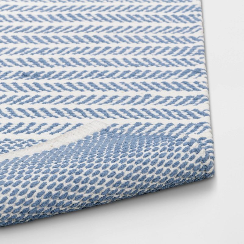 Patterned Accent Kids&#39; Rug Blue/White - Pillowfort&#8482;, 5 of 6