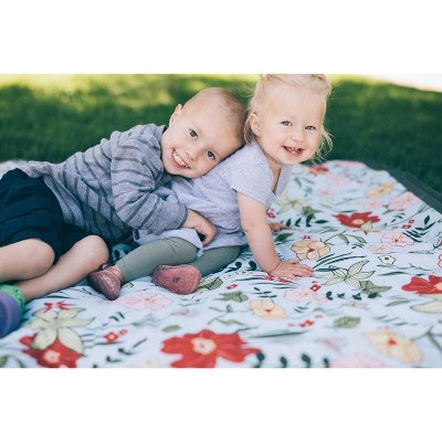 Primrose Patch 5x7 Water-Resistant Outdoor Picnic Blanket