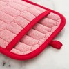 MARTHA STEWART Honeycomb Quilted Chambray Pot Holder 2-Pack Set, 100% Cotton, Flexible Non-Slip Silicone Grip, Heat Resistant, Red, 7"X10" - 2 of 4