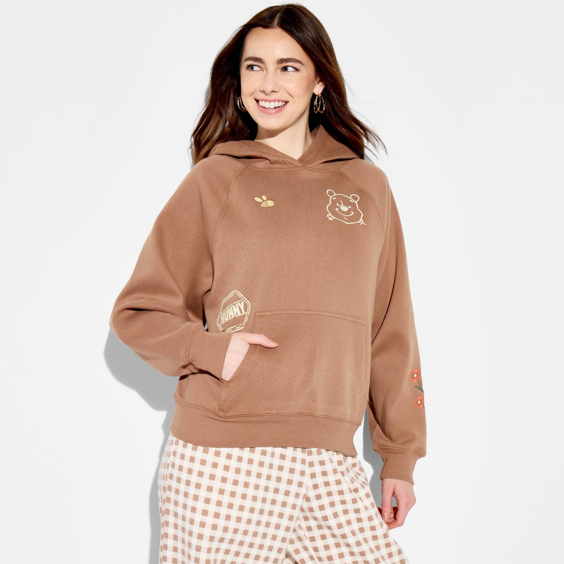 Women's Winnie the Pooh Farm Hooded Graphic Pullover Sweatshirt - Light Brown