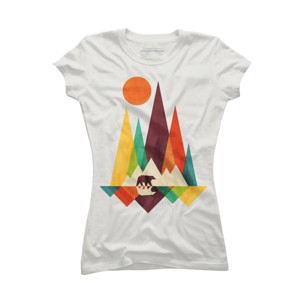 Junior's Design By Humans Mountain Bear By radiomode T-Shirt - 1 of 3