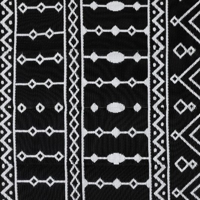 black/white