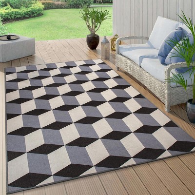 Gray Geometric Flatweave Indoor/Outdoor Area Rug 5' x 7'