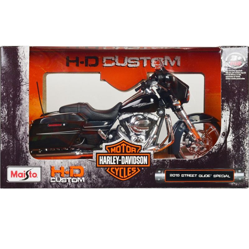 2015 Harley-Davidson Street Glide Special Black 1/12 Diecast Motorcycle Model by Maisto, 1 of 4