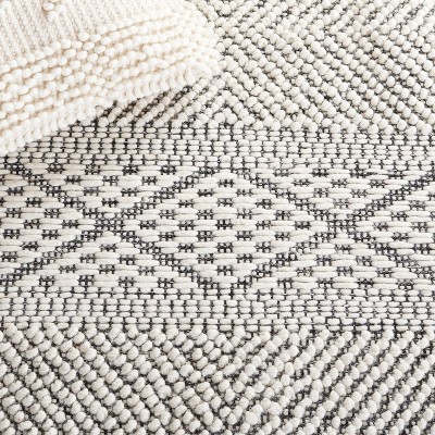 Elegant Ivory Wool Hand-Knotted Aztec Area Rug, 4' x 6'