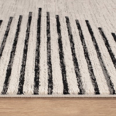 Cream and Black Synthetic Flat Woven 5' x 7' Area Rug