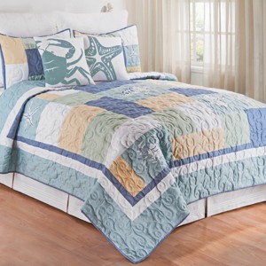 C&F Home Water's Edge Full and Queen Cotton Lightweight Machine Washable Reversible Quilt - 1 of 3