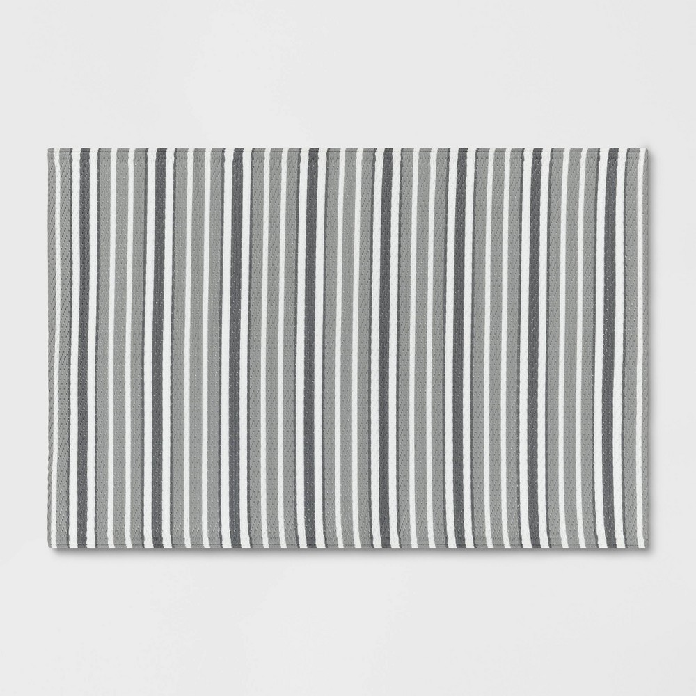  Striped Indoor/Outdoor Rug Gray