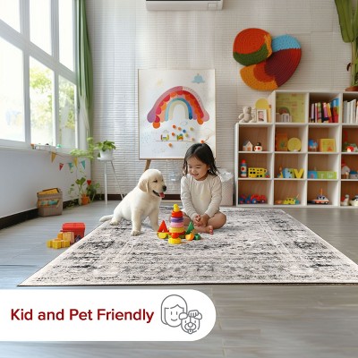 Silver Medallion Easy Care Synthetic Runner Rug, 2' 6" x 8'