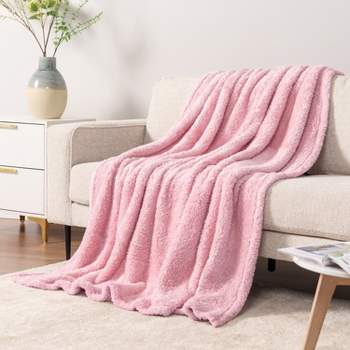 PAVILIA Plush Throw Blanket for Couch Bed, Faux Shearling Blanket and Throw for Sofa Home Decor