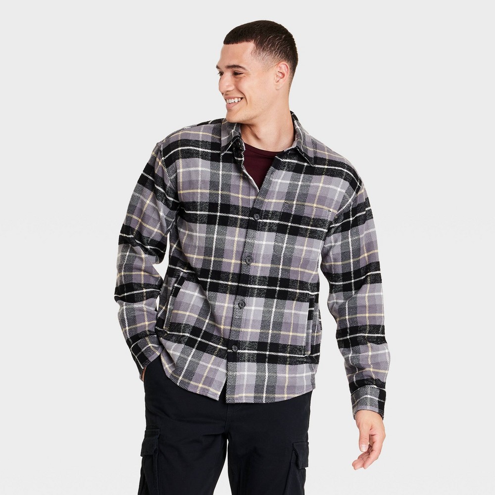 Men's Heavyweight Flannel Long Sleeve Button-Down Shirt - Goodfellow & Co Black S