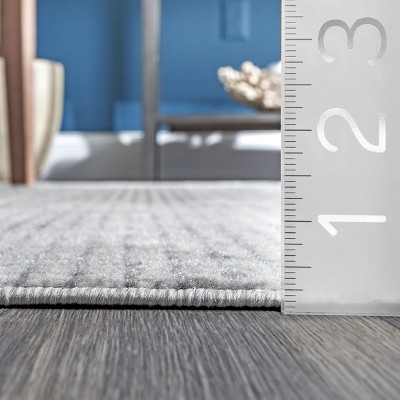 Gray Geometric Pattern Synthetic Rectangular 5' x 8' Area Rug