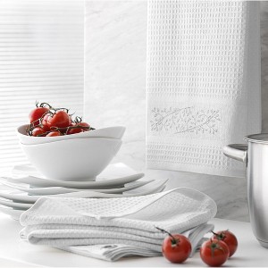 Togas Idill Towel - 1 of 3
