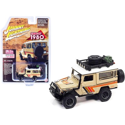 1980 Toyota Land Cruiser w/ Roof Rack Beige w/ White Top & Stripes Ltd Ed to 3600 pcs 1/64 Diecast Model Car by Johnny Lightning