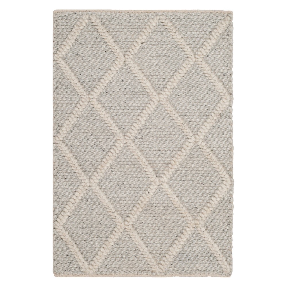 2'x3' Diamond Woven Accent Rug Silver/Ivory - Safavieh