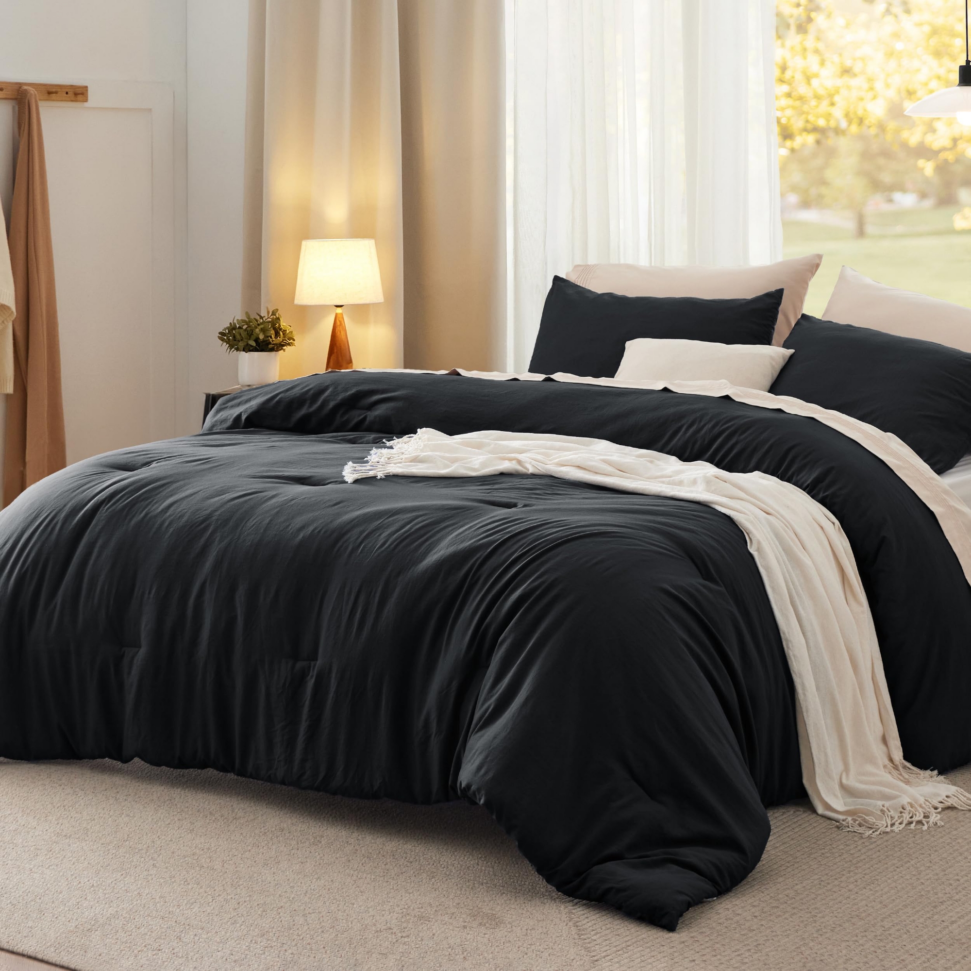 Bedsure King Size Comforter Set Black Soft Prewashed Bedding for All Seasons 3 Pieces GentleSoft™ Down Alternative Bed Set Valentine Gift