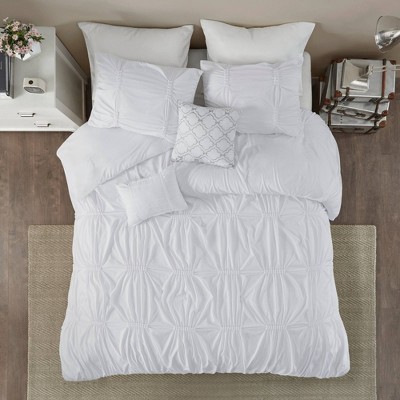 target white comforter