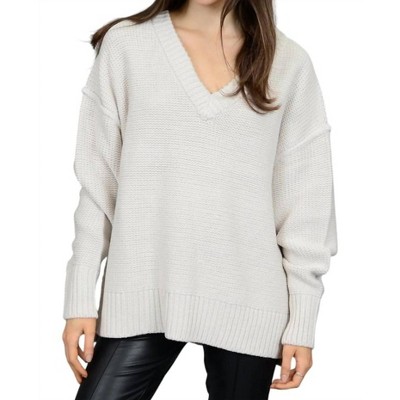 Women's Zvona Longsleeve V-neck Sweater - RD Style
