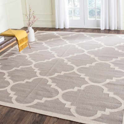 Handmade Dark Grey and Ivory Wool Geometric Area Rug