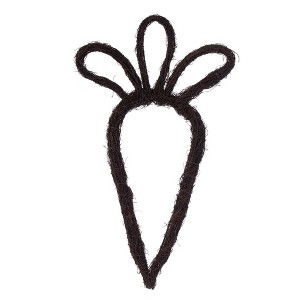 Vickerman 23"H x 12"W Carrot Outline Wreath - 1 of 4