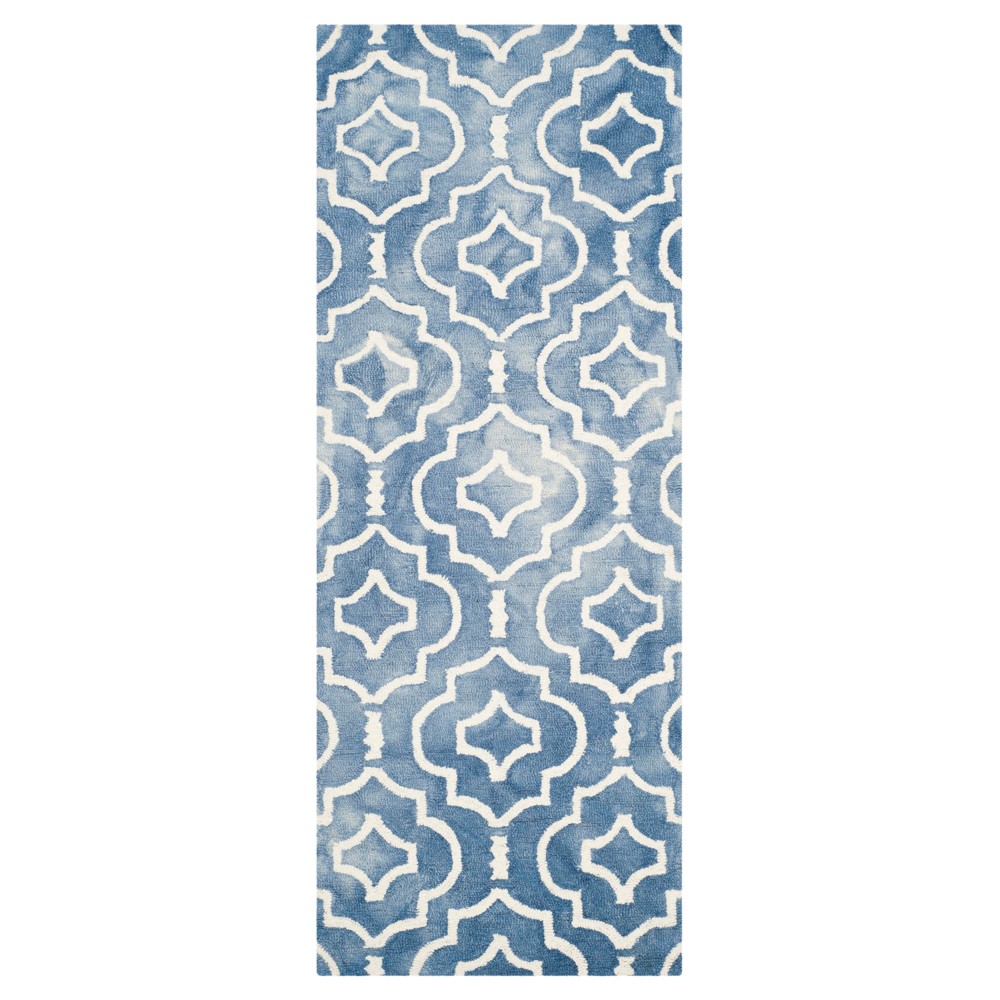 Alyson Accent Rug - Blue / Ivory (2'3inx6') - Safavieh