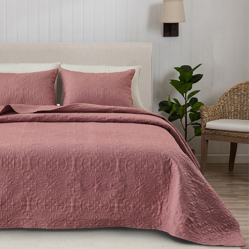 Great Bay Home Intricate Pinsonic Microfiber Oversized Quilt Set With Shams, 1 of 6
