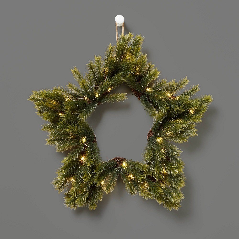 18in Prelit LED Dew Drop Star Artificial Christmas Wreath - Wondershop