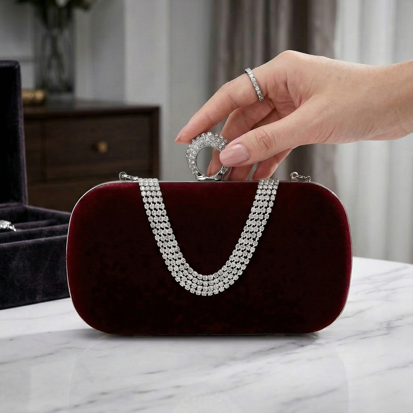Женские клатчи INSPIRE CHIC 2 Packs U Shaped Evening for Women Rhinestone Clutch Purse with Removable Chain Burgundy/Navy blue 7.5*1.9*4.3 inches, цвет: Бордовый — фото 3