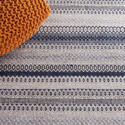 Gray and Black Handwoven Wool Cotton 6' x 9' Area Rug