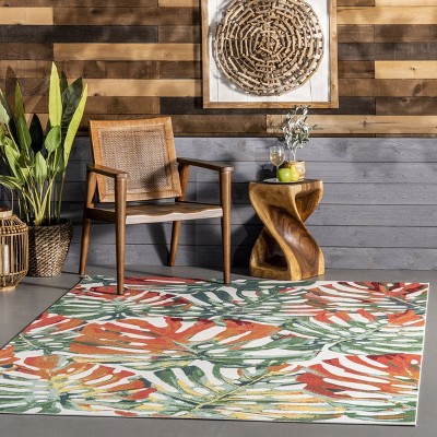 Janice Red and Green Floral Synthetic Indoor/Outdoor Area Rug