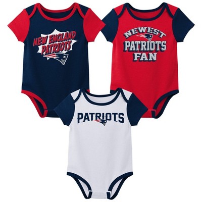 NFL New England Patriots Newborn 2 Piece Shorts/Onesie Set 